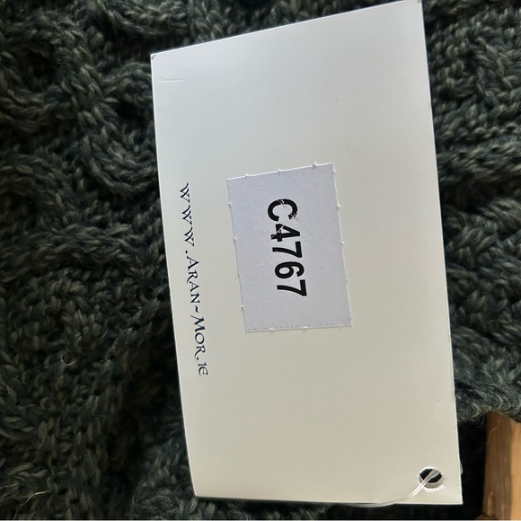 NEW! Aran Mor Soft Wool Chunky Cable Knit Funnel Neck Sweater Size Medium - Picture 12 of 14